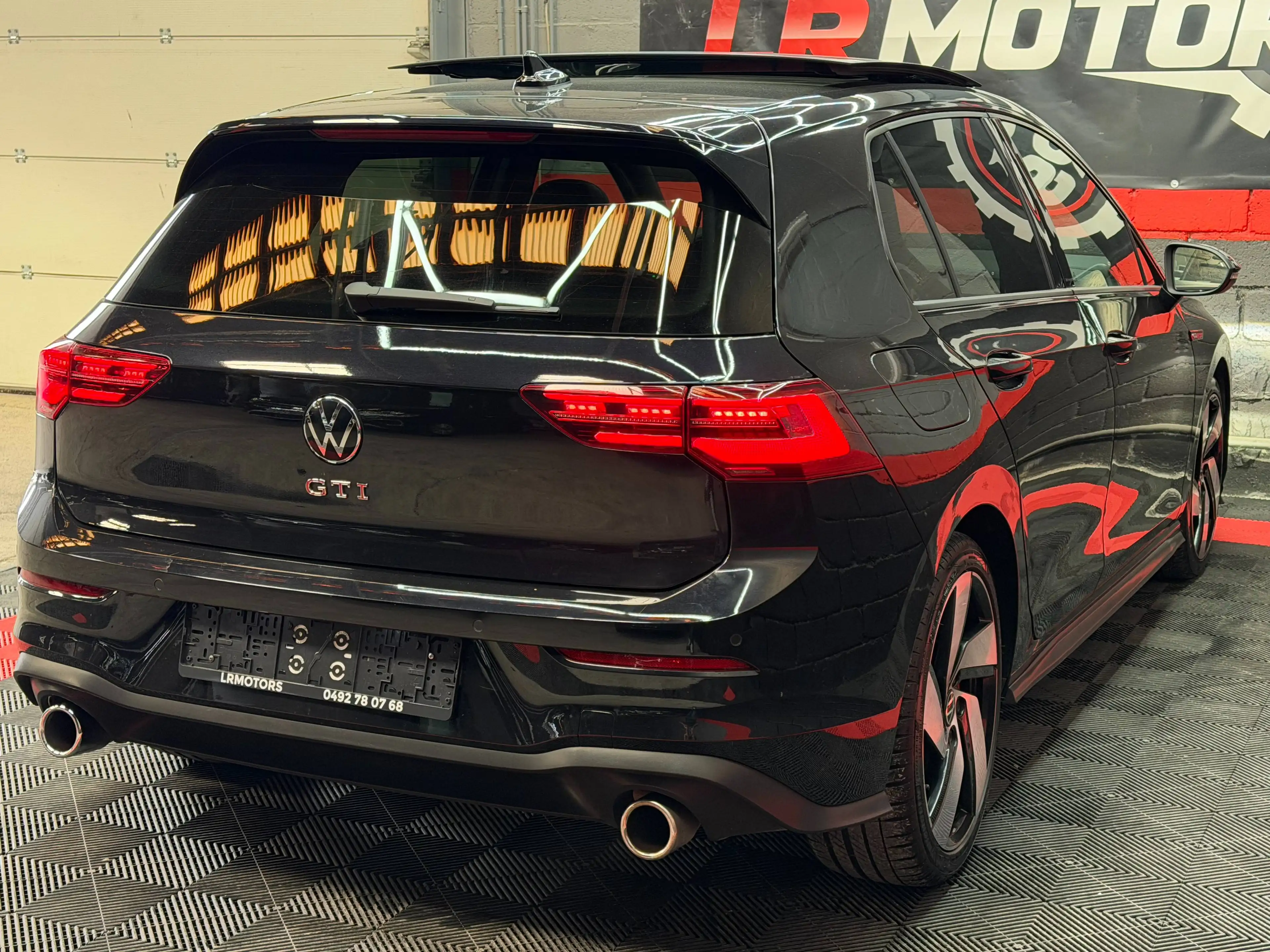 Volkswagen Golf GTI Golf 2.0 TSI GTI OPF DSG — photo 8