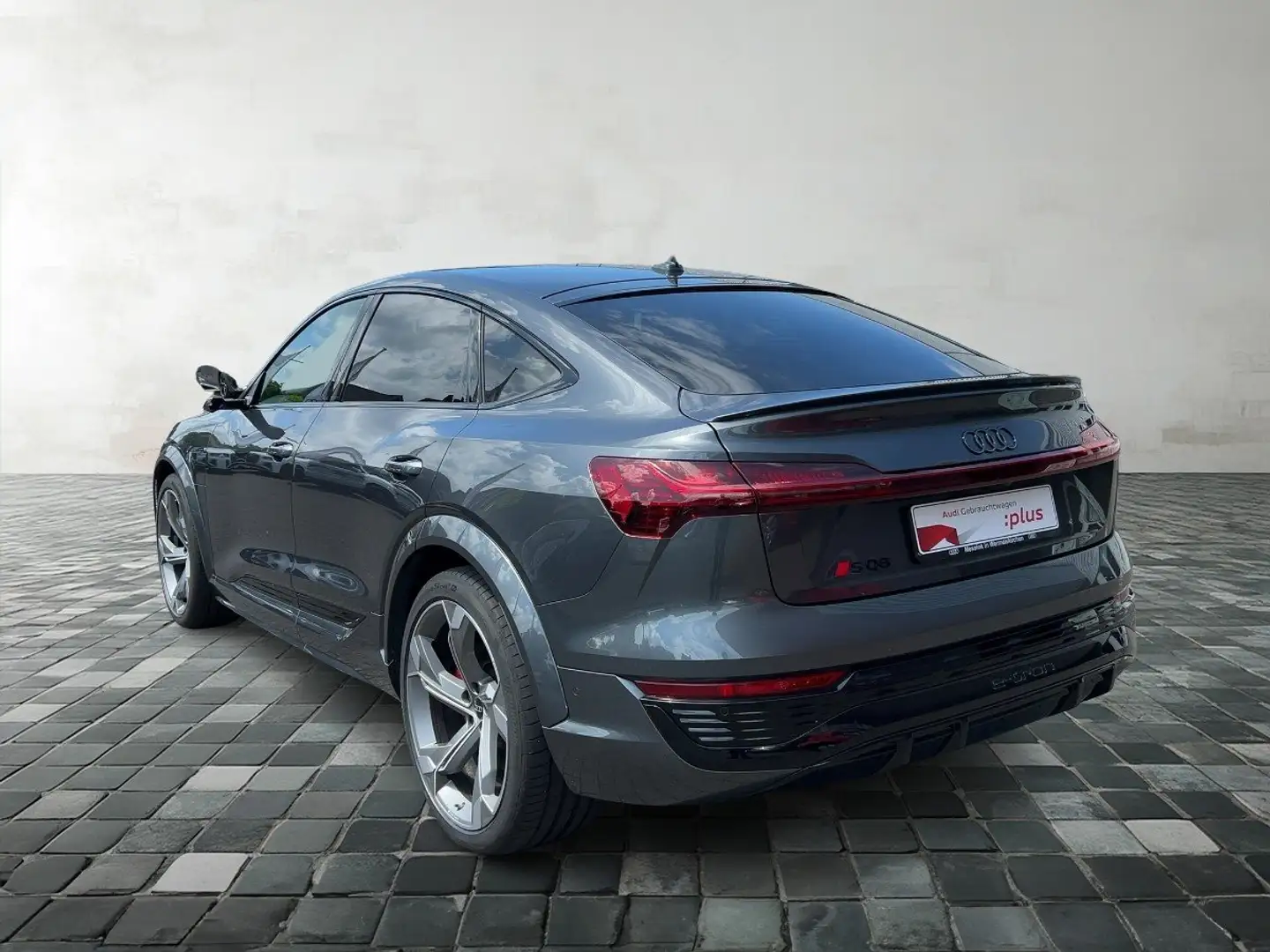 Audi SQ8 e-tron Sportback   370 kW Gris - 2