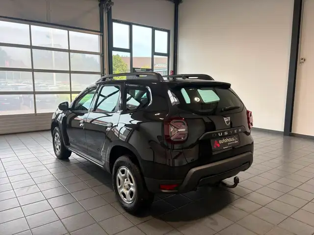 Dacia Duster view 4