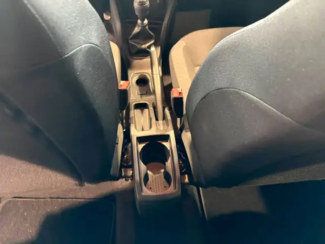 Dacia Duster view 13