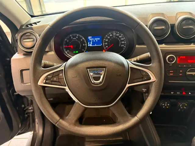 Dacia Duster view 10