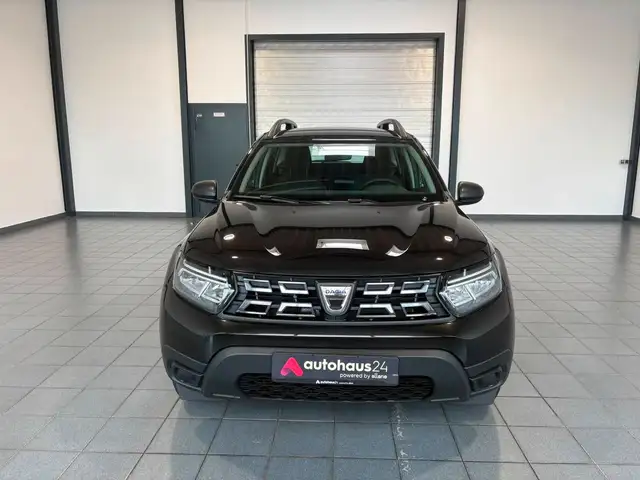 Dacia Duster view 2