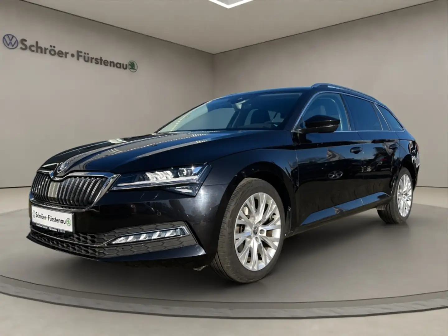 Skoda Superb Combi Style 2.0 TDI DSG (Matrix/AHK/ACC) Noir - 1