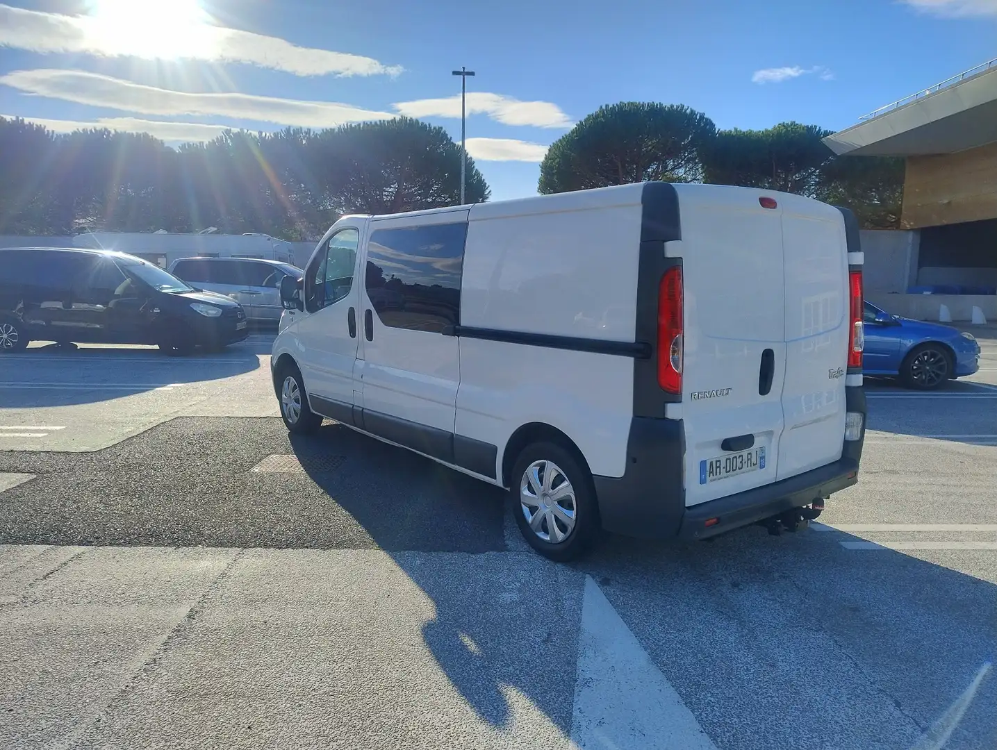 Renault Trafic 2.0 dci 90 CV l2h1 2 portes latérales - 1