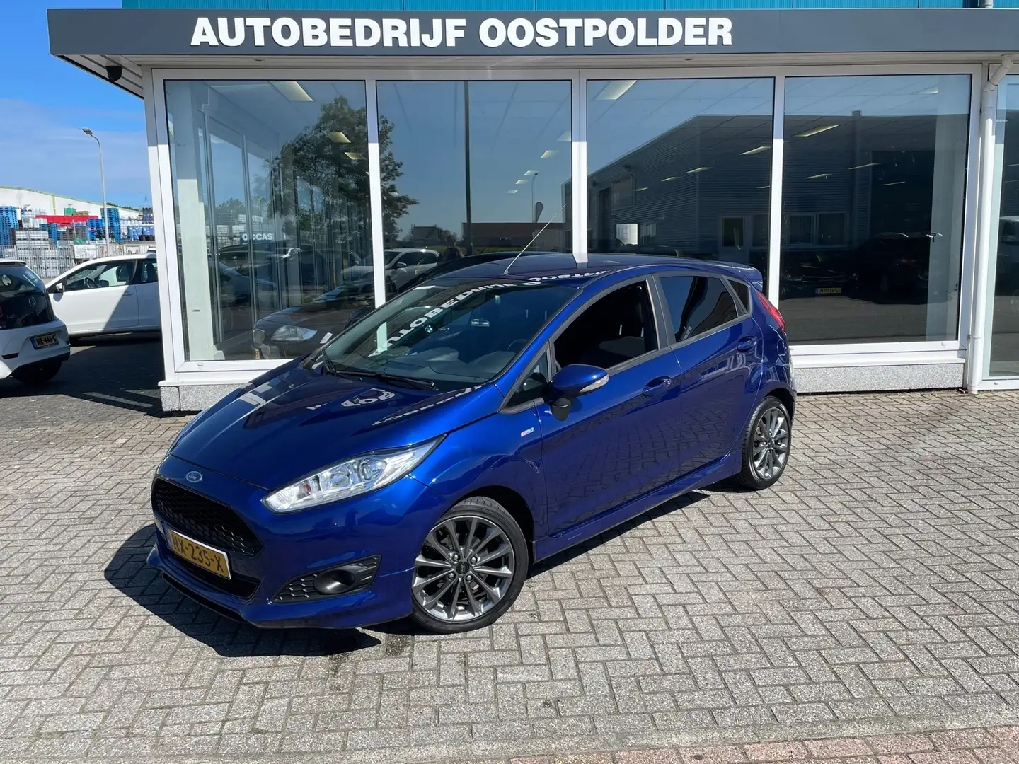 Ford Fiesta 1.0 EcoBoost ST Line Blauw - 1