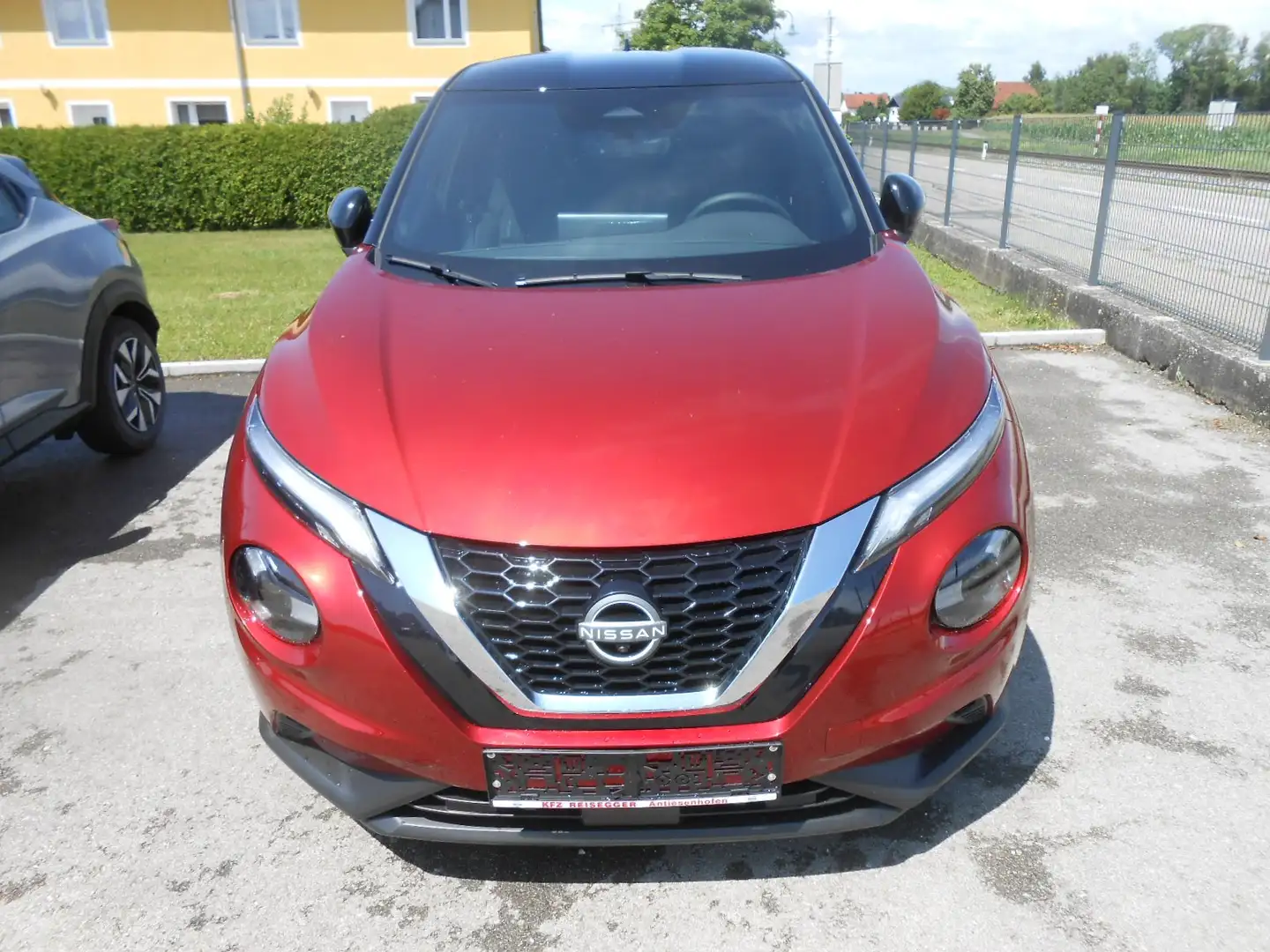 Nissan Juke 1,0 DIG-T N-Connecta Rot - 2