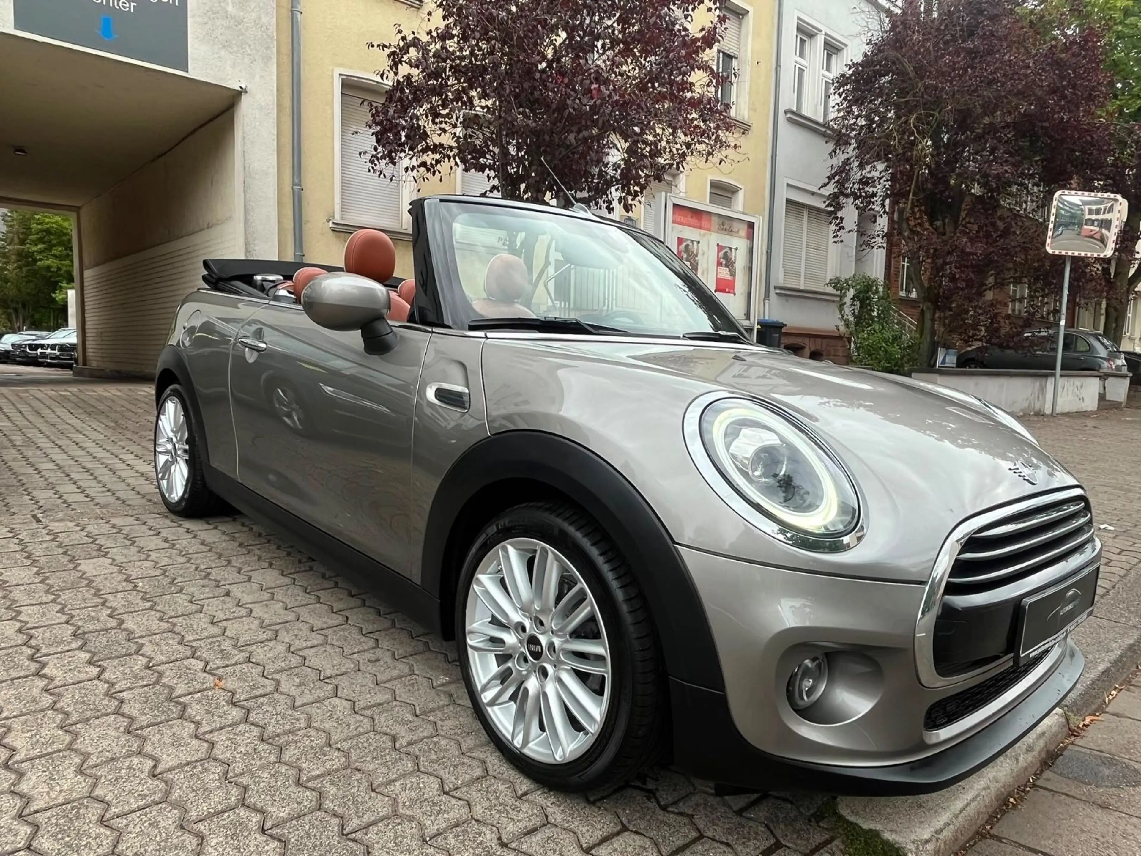 MINI Cooper Cabrio Automatik, Leder, Facelift — photo 3