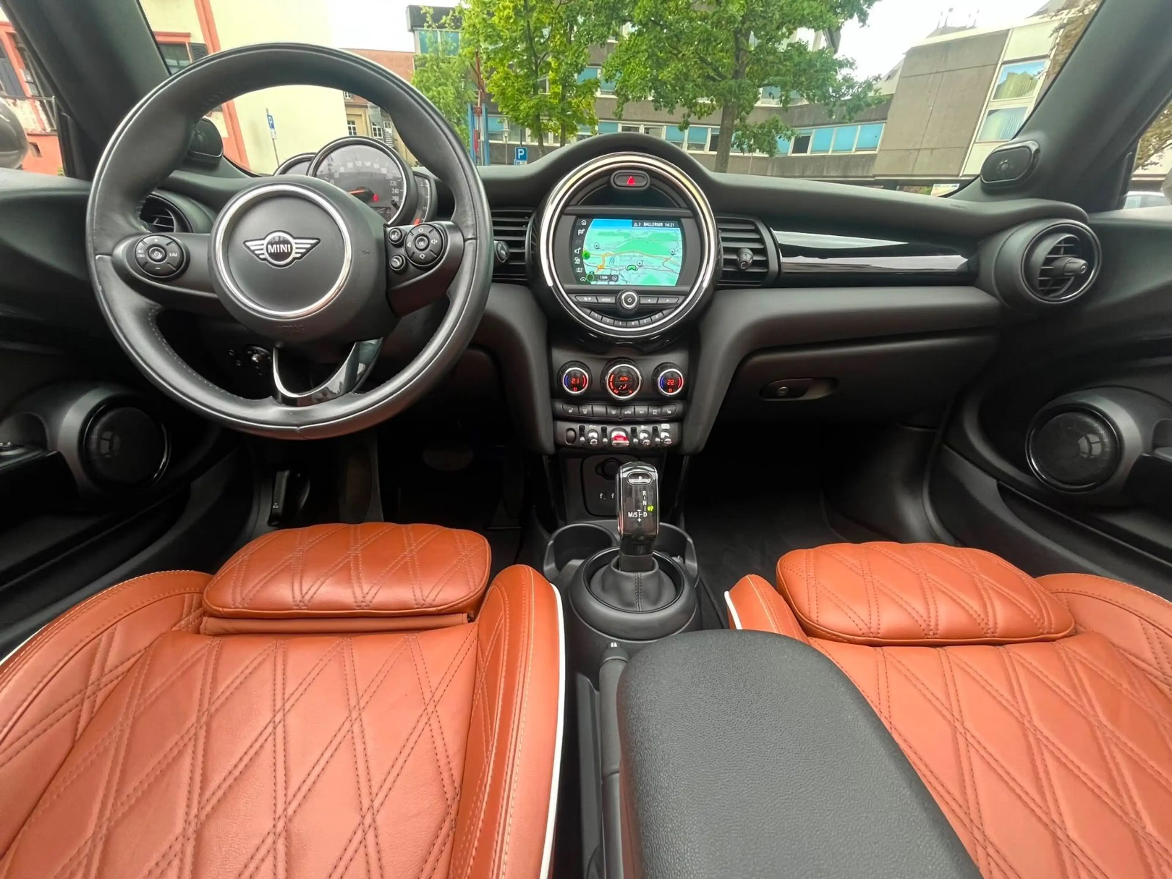 MINI Cooper Cabrio Automatik, Leder, Facelift — photo 14