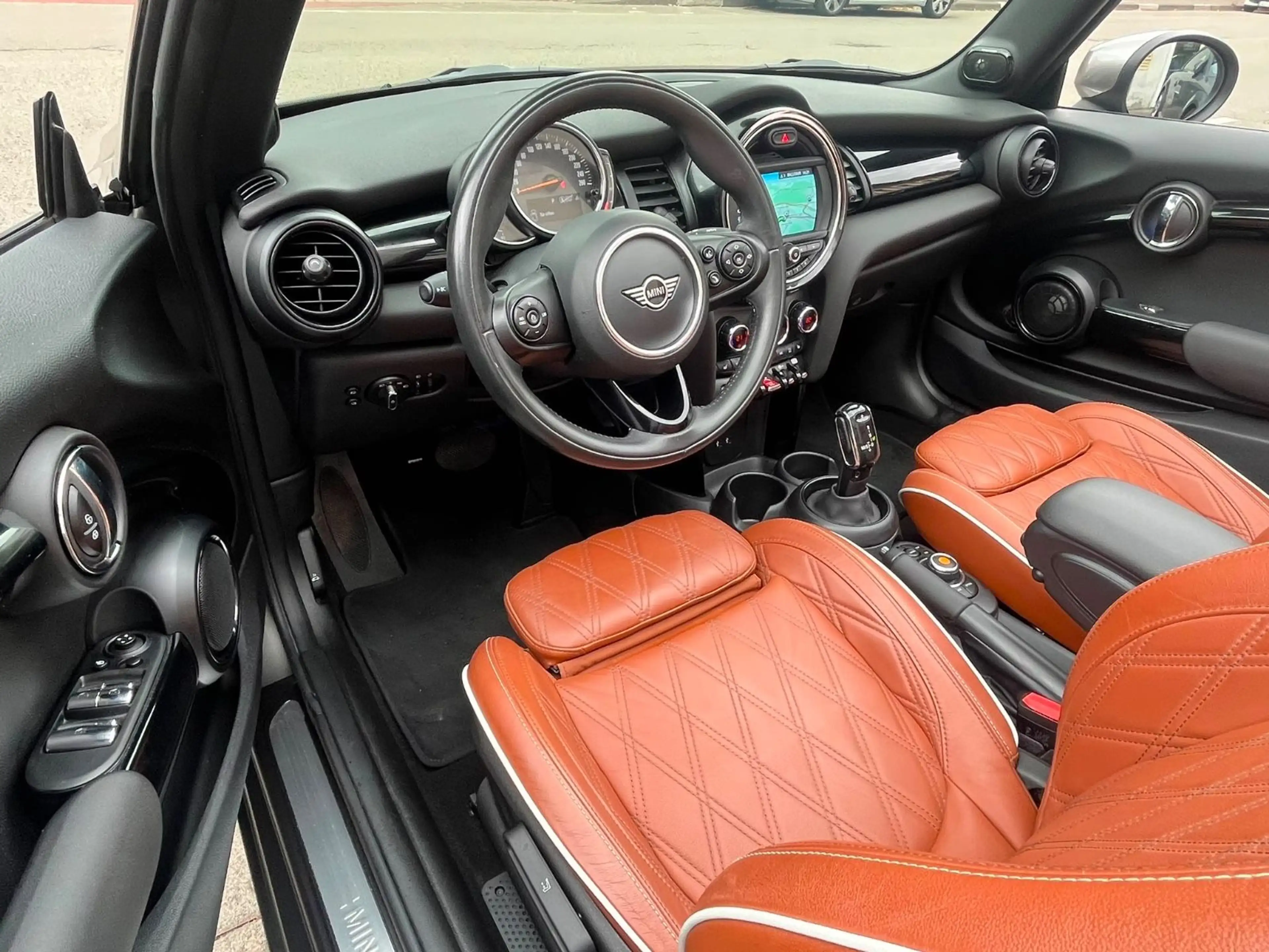 MINI Cooper Cabrio Automatik, Leder, Facelift — photo 15