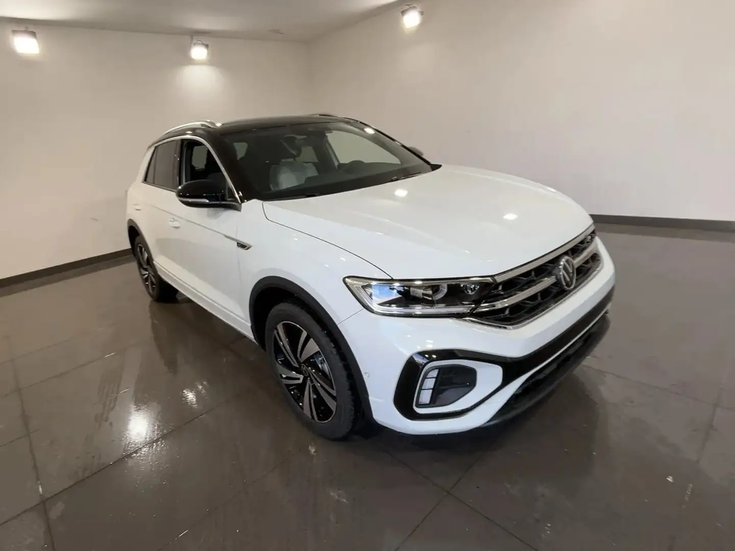 Volkswagen T-Roc T-Roc 1.0 tsi R-Line 115cv Bianco - 2