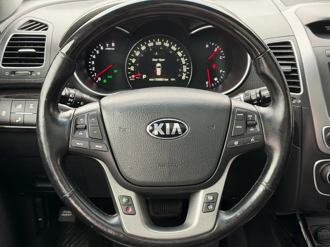 Kia Sorento снимка Kia Sorento