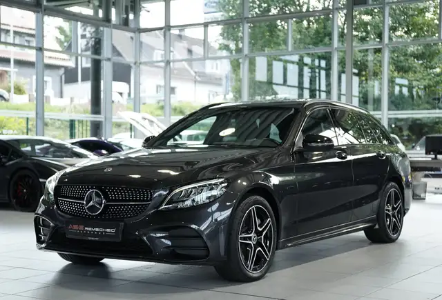 Mercedes-Benz 300 view 5