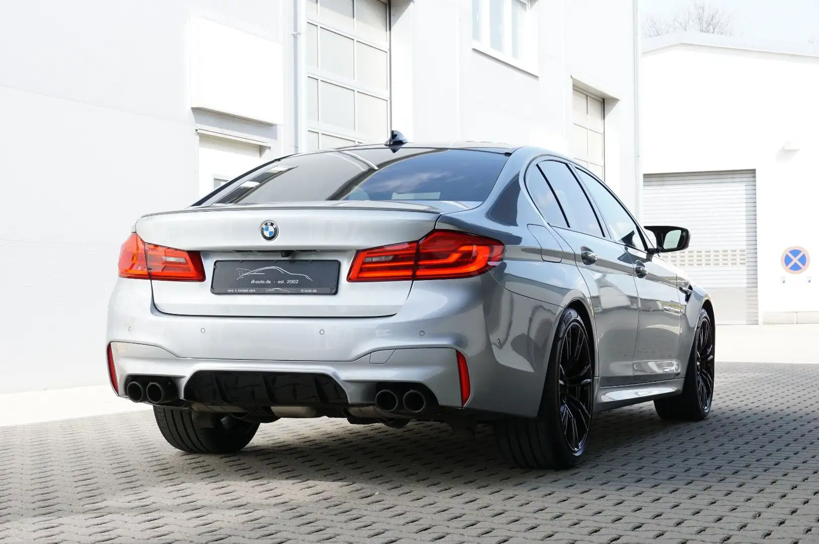BMW M5 VOLL/Keramik/DrPac/NightV/SpAbg/DrAs+/ParkAs+ Argintiu - 2