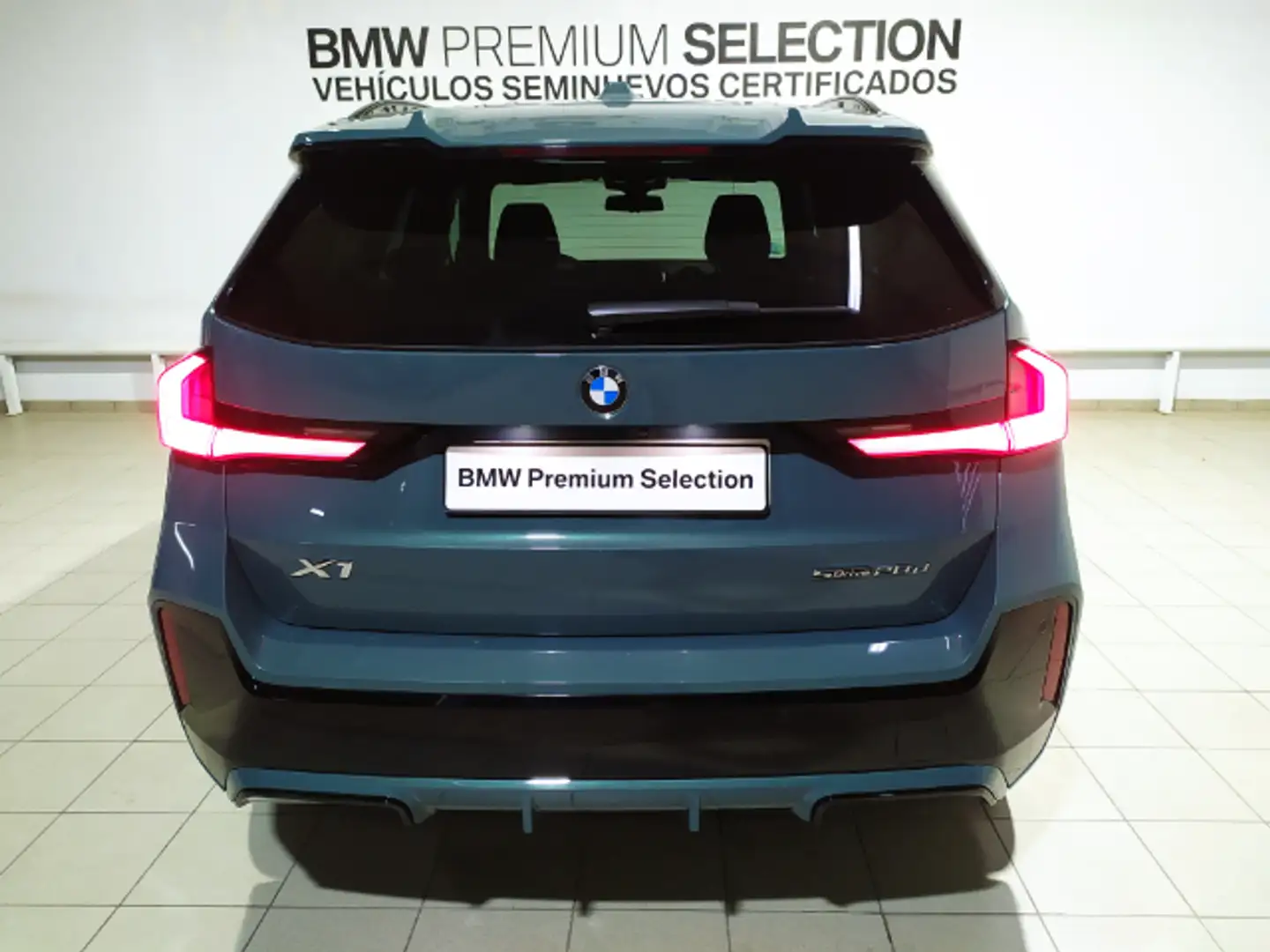 BMW X1 sDrive 20dA Groen - 2