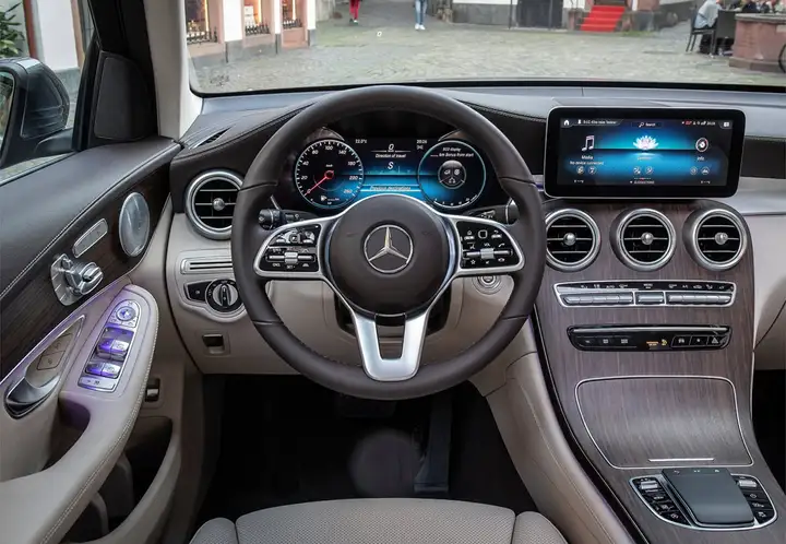 Mercedes-Benz GLC 2022, foto 33