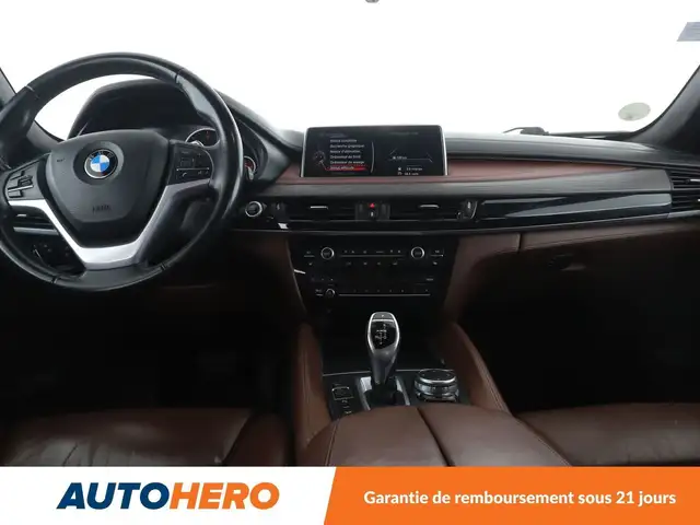 BMW X6 view 12