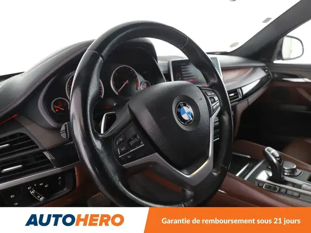 BMW X6 view 11