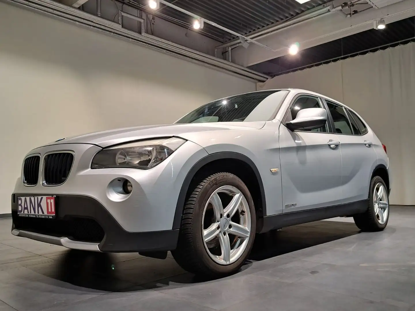 BMW X1 Baureihe X1 18 i sDrive Argento - 2