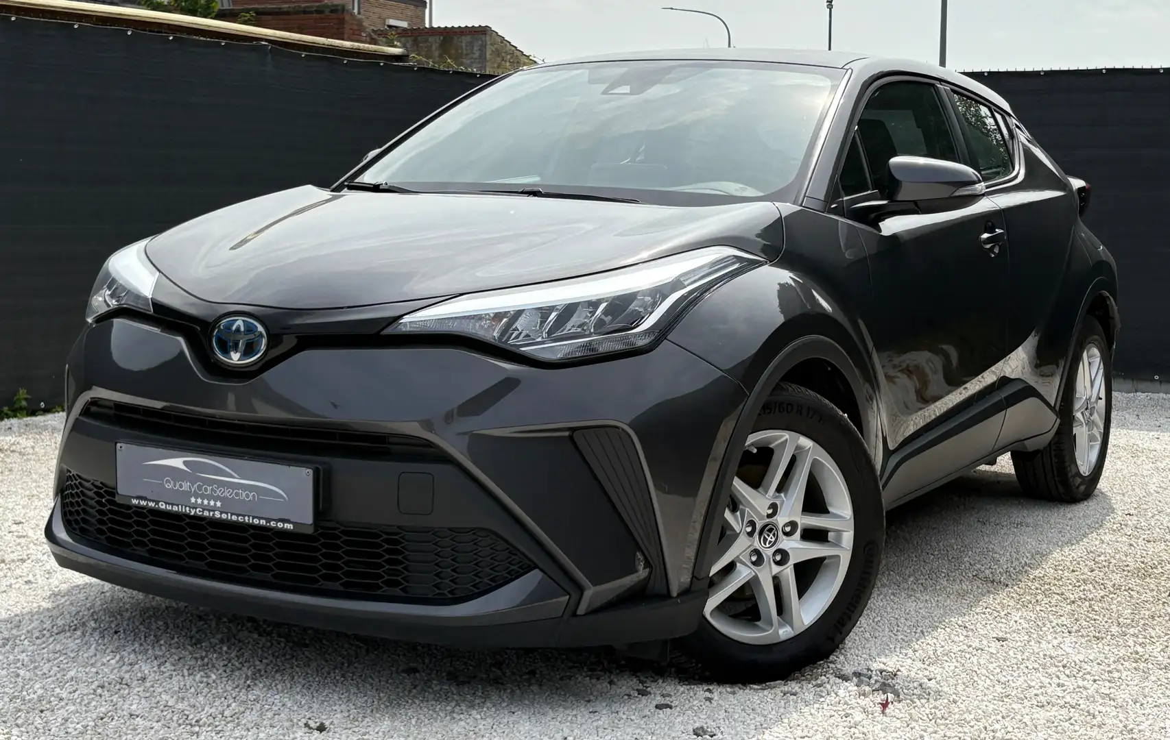 Toyota C-HR 1.8i VVT-i Hybride "CAMERA-BTE AUTO-CLIM AUTO-17" Grijs - 2