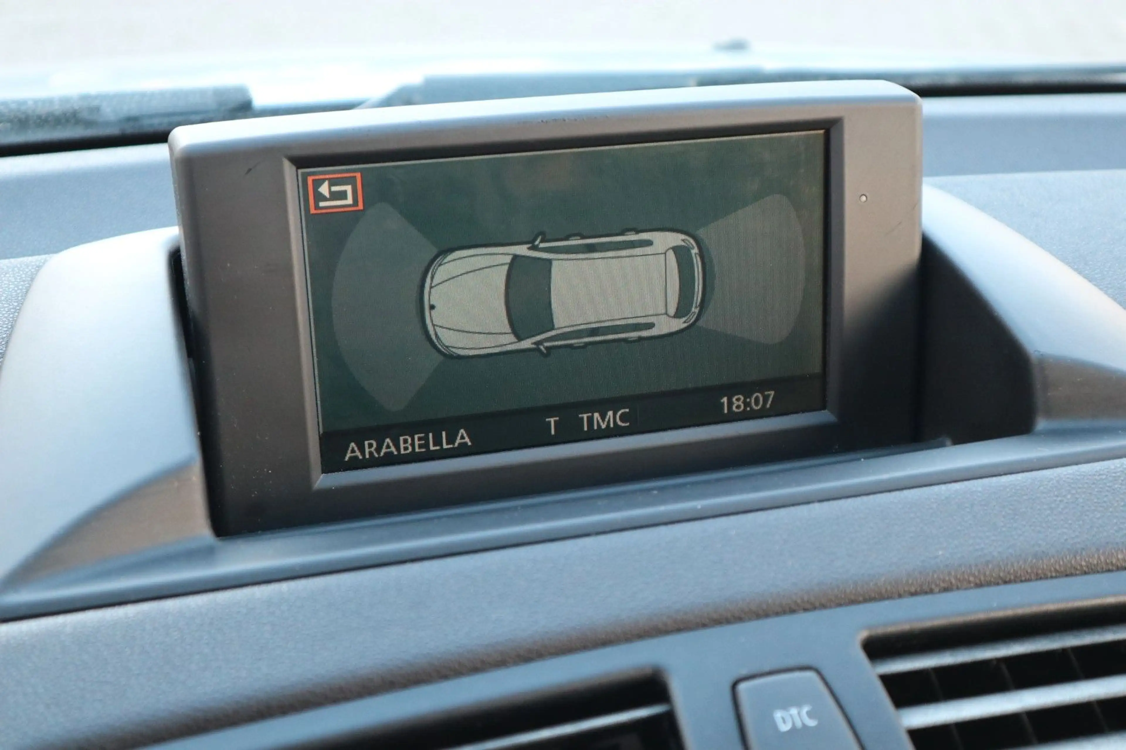 BMW 118 i Automatik Navi Sitzh. Steuerkette & TÜV NEU — photo 21