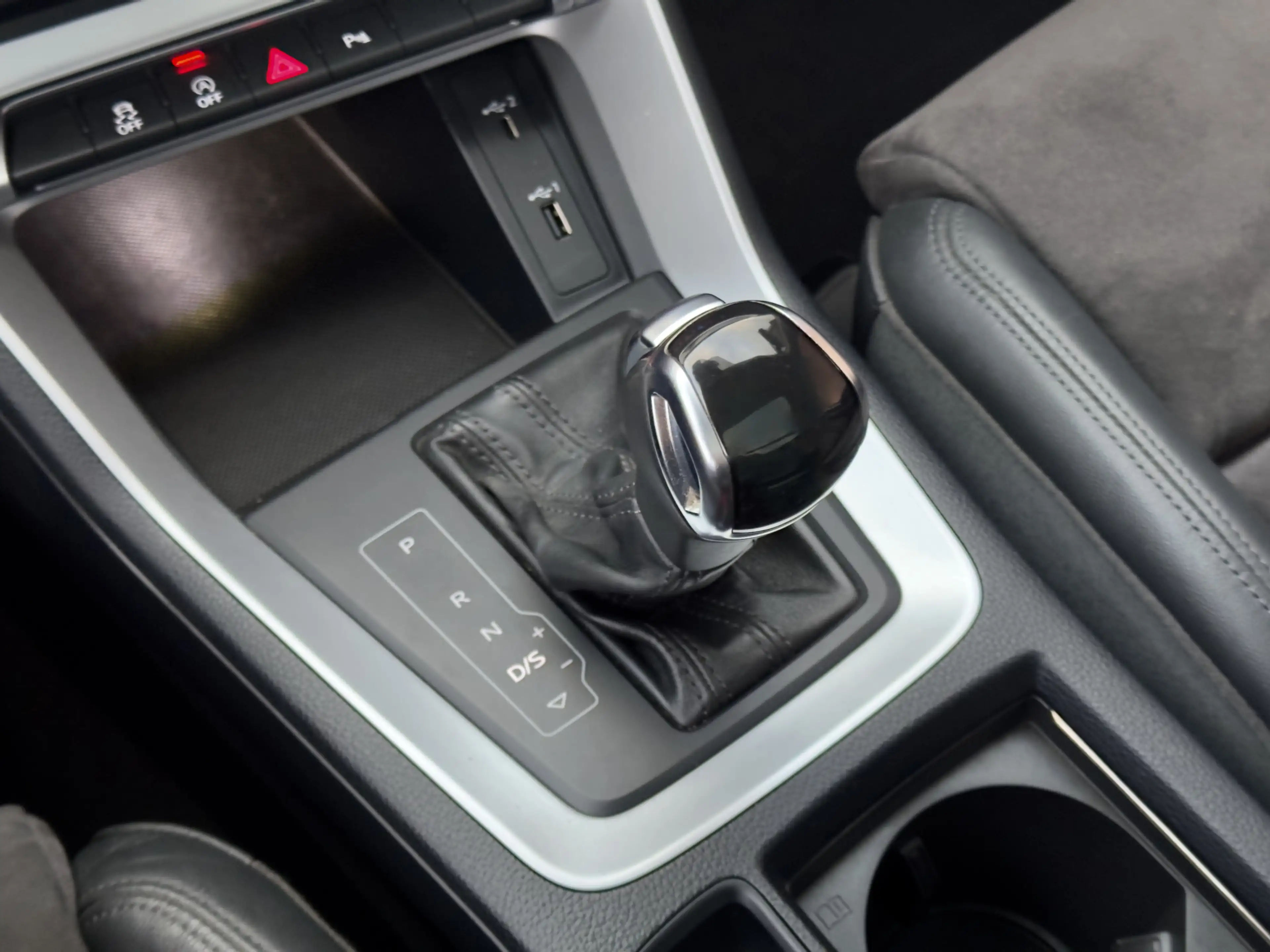 Audi Q3 35 TFSI ZOMER ACTIE! BETAAL NU 50% 13450 DE REST I — photo 10