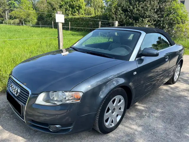 Audi A4 Cabrio 1.8 T Erstbesitz, Seniorenfzg. KM 24200