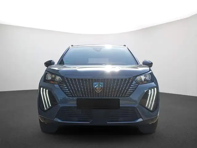Peugeot 2008 view 2