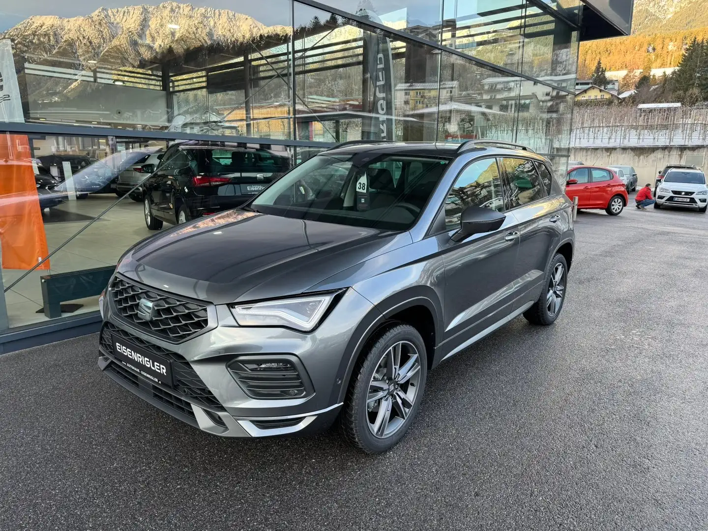 SEAT Ateca FR Edition 1.0 TSI Grau - 1
