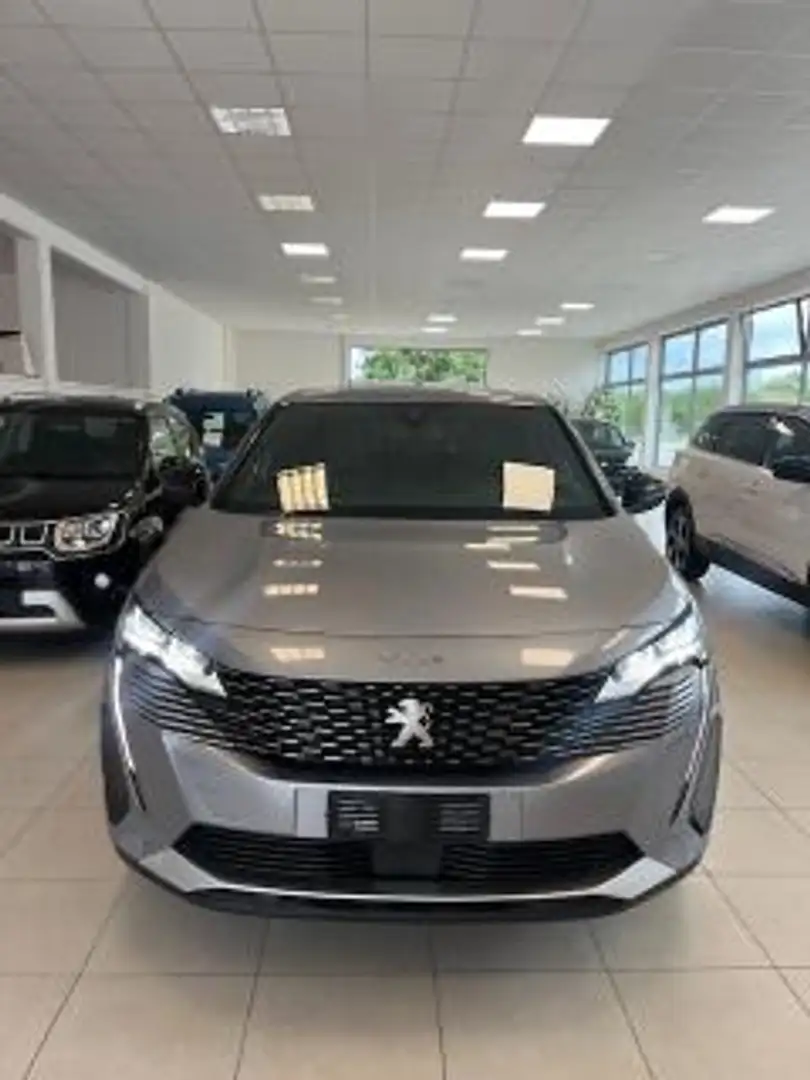 Peugeot 3008 1.2 puretech t Allure Pack s&s 130cv Gris - 2