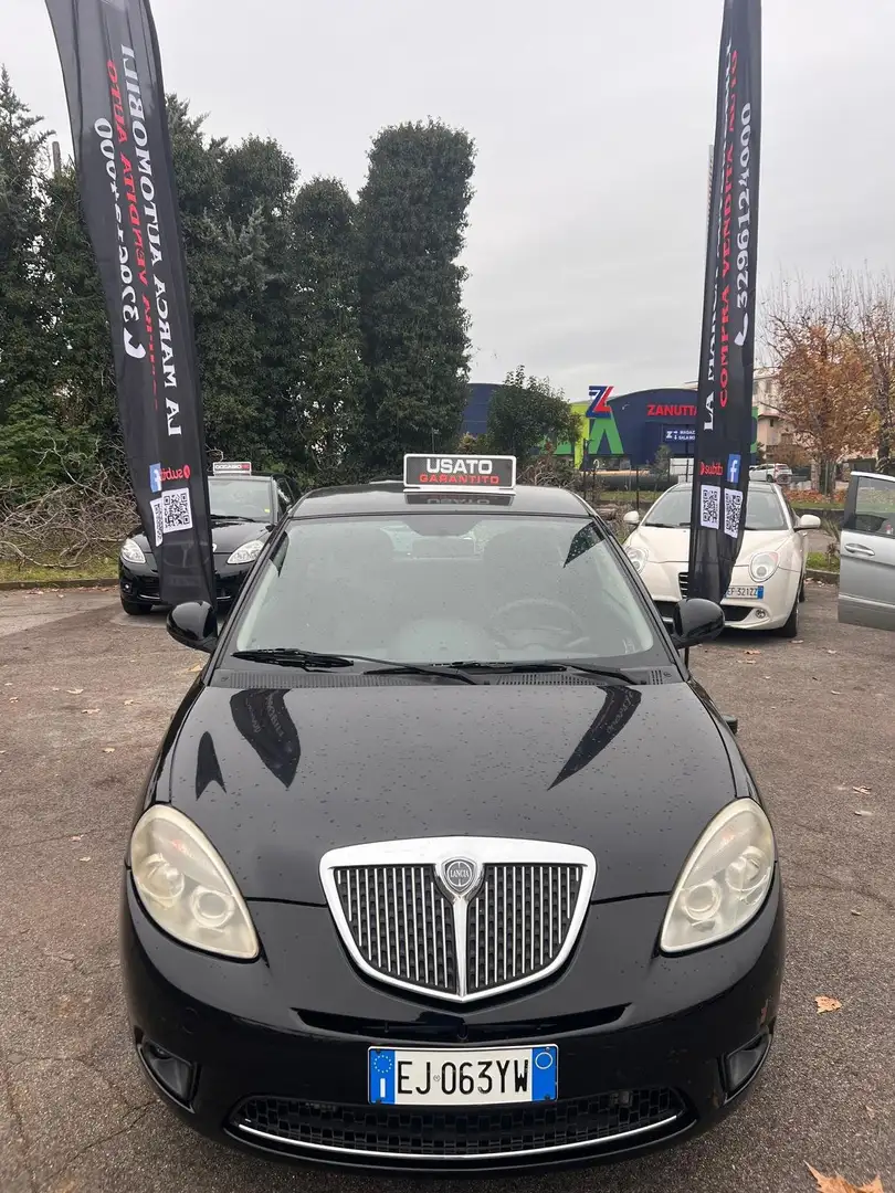 Lancia Ypsilon Ypsilon II 2012 1.2 8v Platinum 69cv Nero - 2