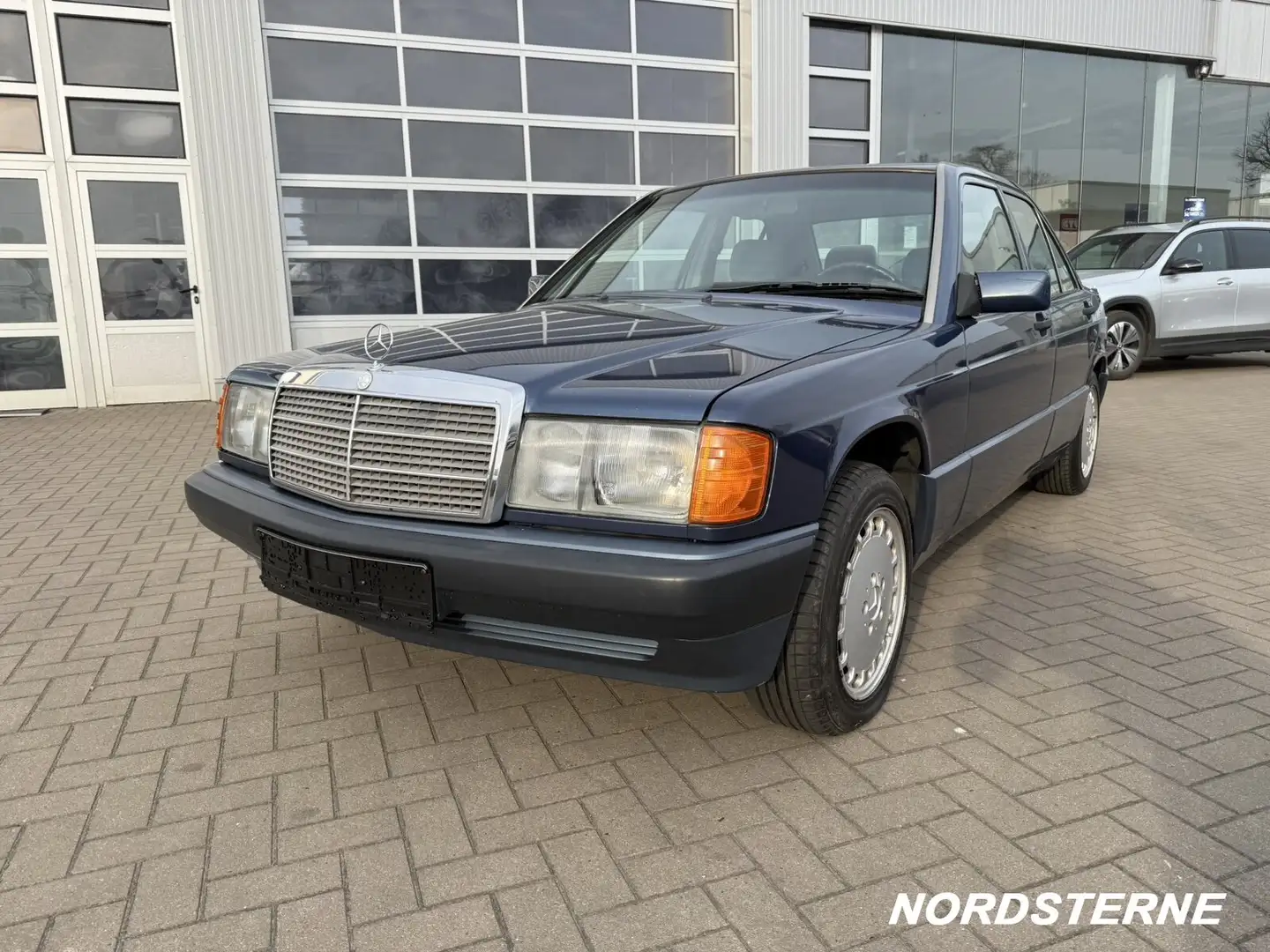 Mercedes-Benz 190 190 E 2.0 Schiebedach ALU Radio Becker AHK H-Ken Blau - 2