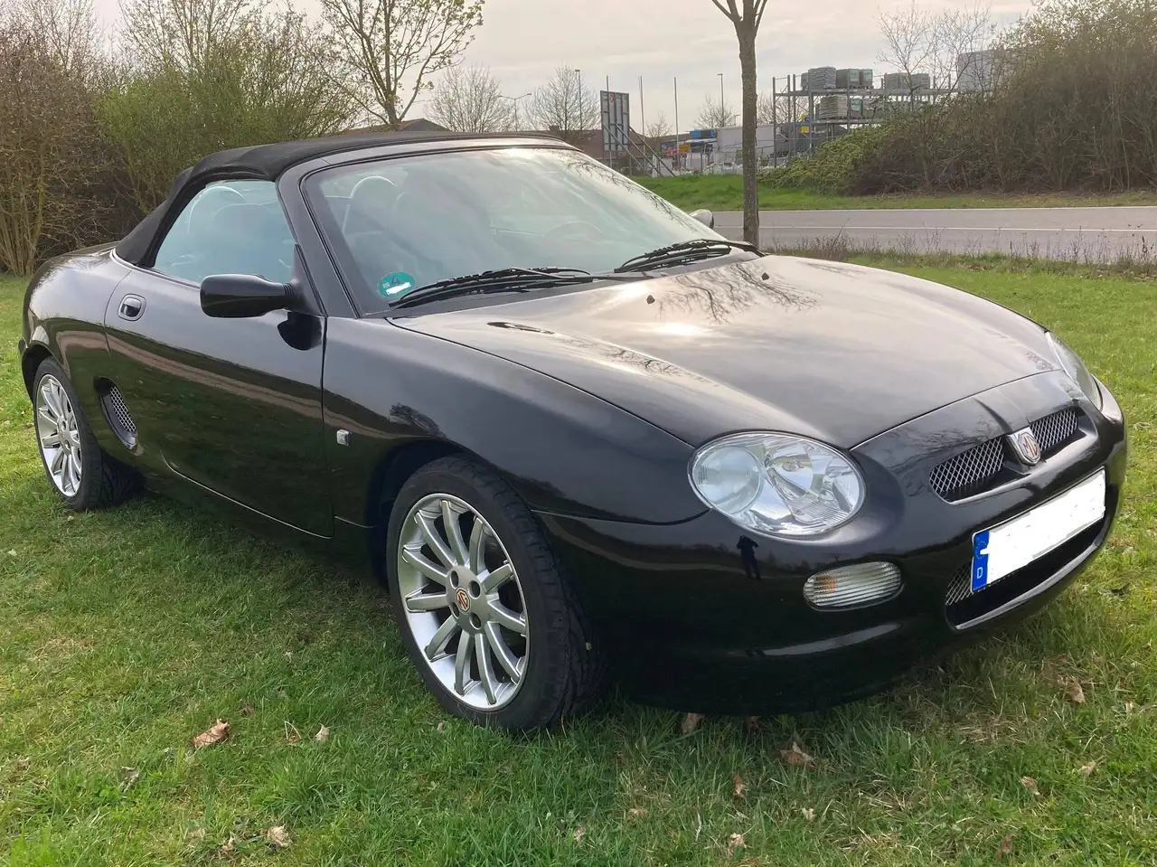 MGF 1.8i, foto 2