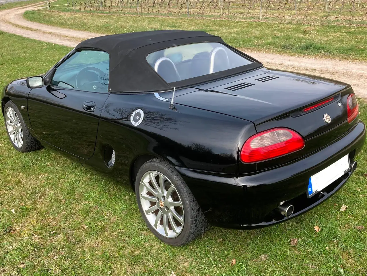 MGF 1.8i, foto 1