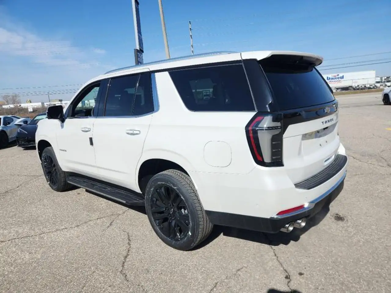 Chevrolet Tahoe снимка Chevrolet Tahoe