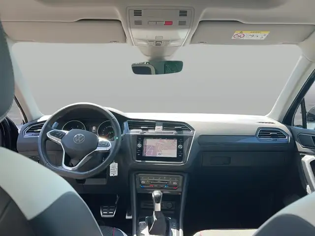 Volkswagen Tiguan view 11