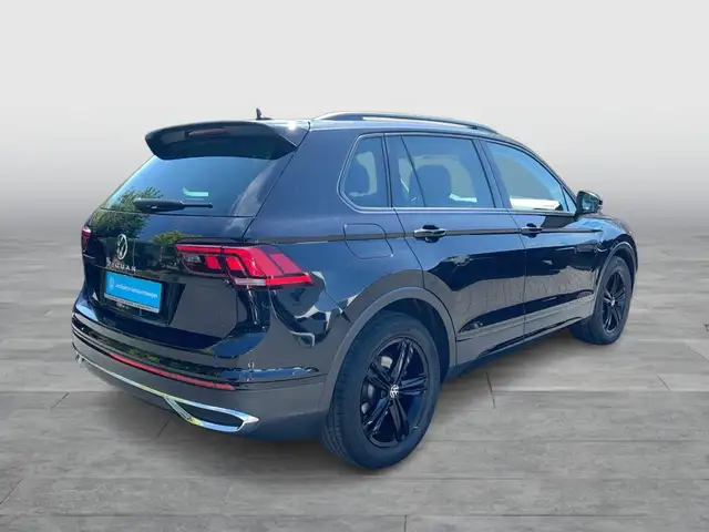 Volkswagen Tiguan view 5