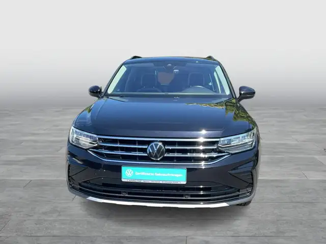 Volkswagen Tiguan view 8