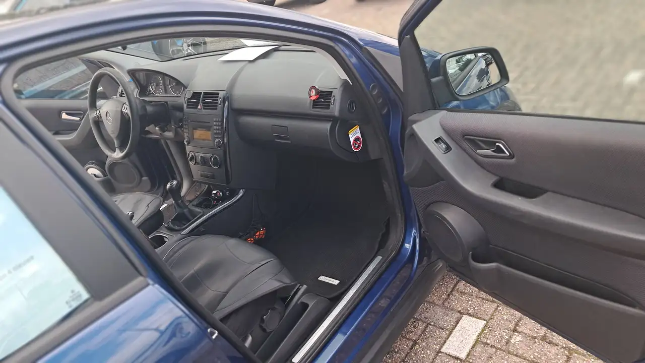 Mercedes-Benz A 160