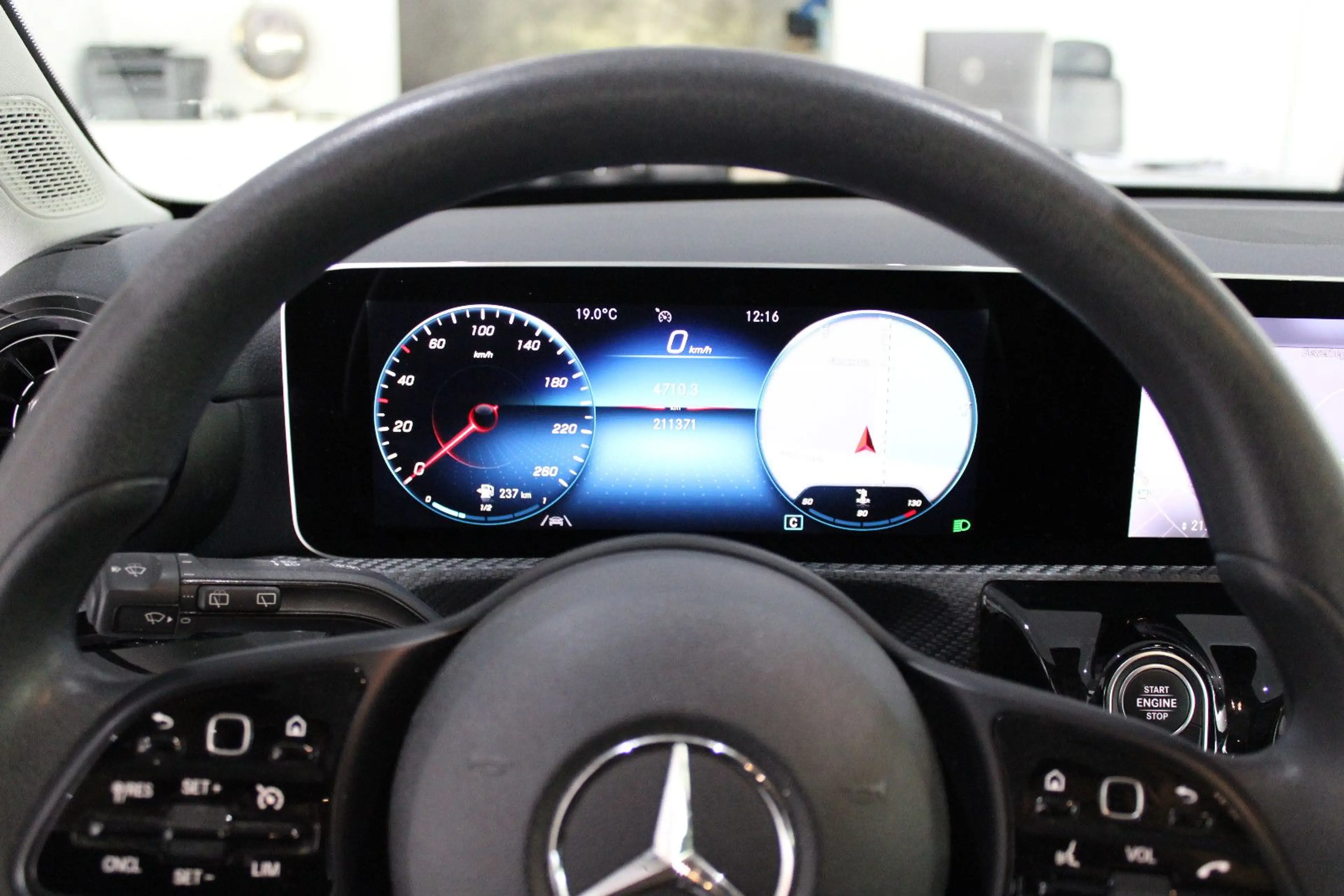 Mercedes-Benz A 180 NAVI WIDESCREEN LED RÜCKFAHRKAMERA EURO 6 — photo 9