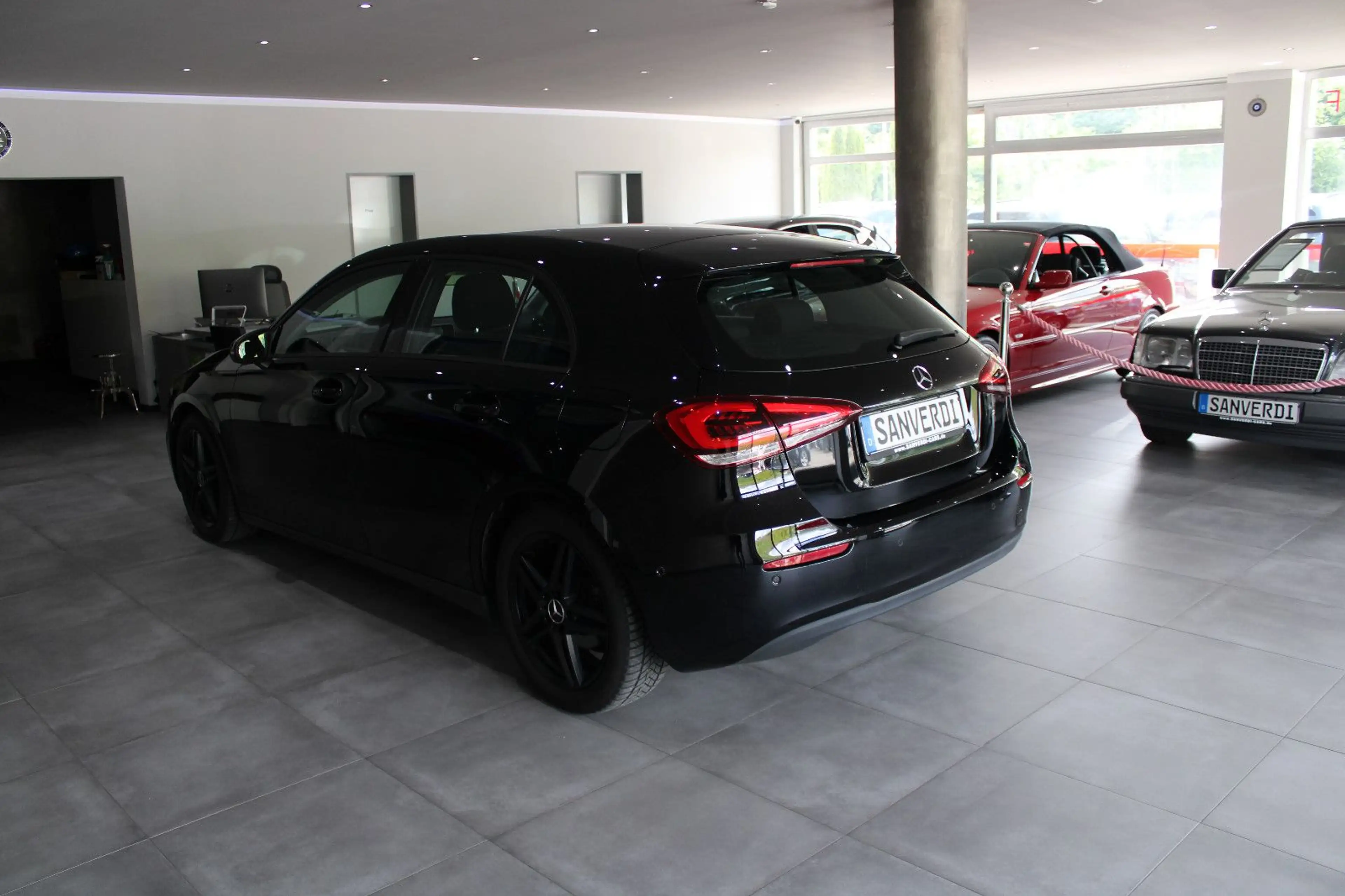 Mercedes-Benz A 180 NAVI WIDESCREEN LED RÜCKFAHRKAMERA EURO 6 — photo 15