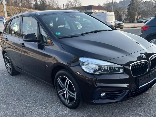 BMW 218 218d  Active Tourer Advantage Aut. Advantage