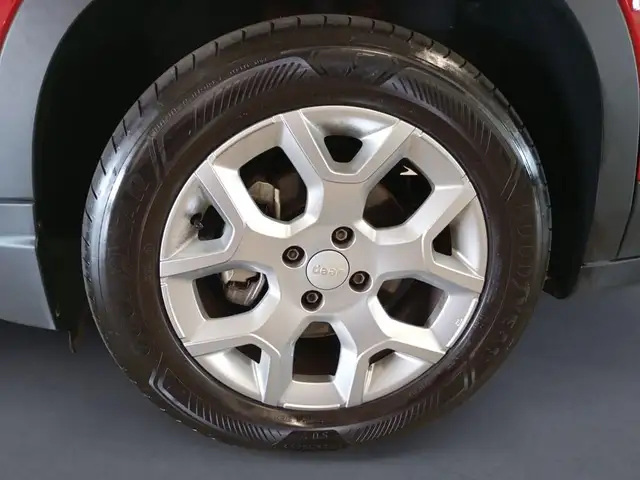 Jeep Avenger view 9