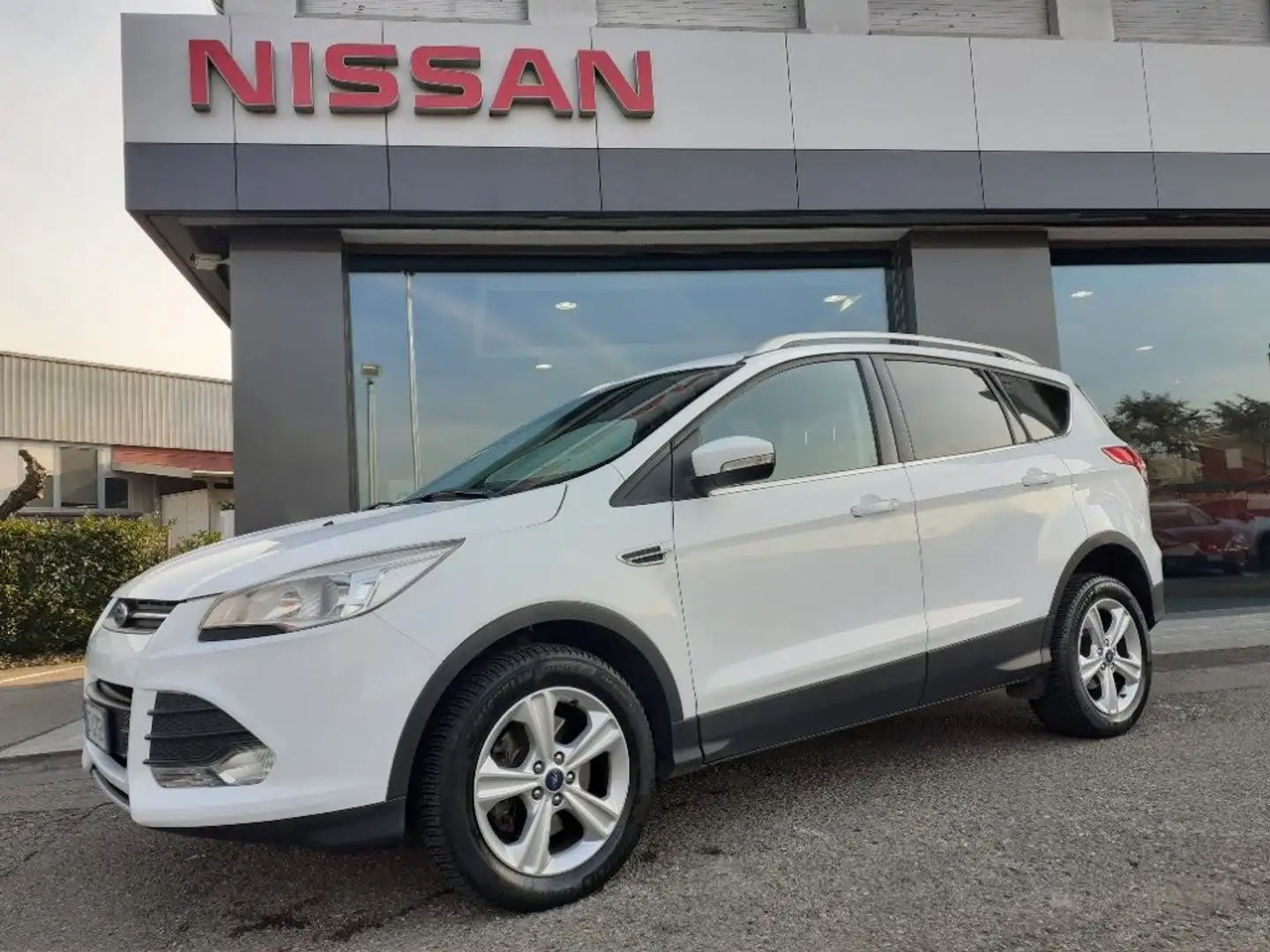 Ford Kuga 2.0 TDCI 140 2WD 1 PROP GARANZIA-PREZZO GRANDINE Bianco - 1