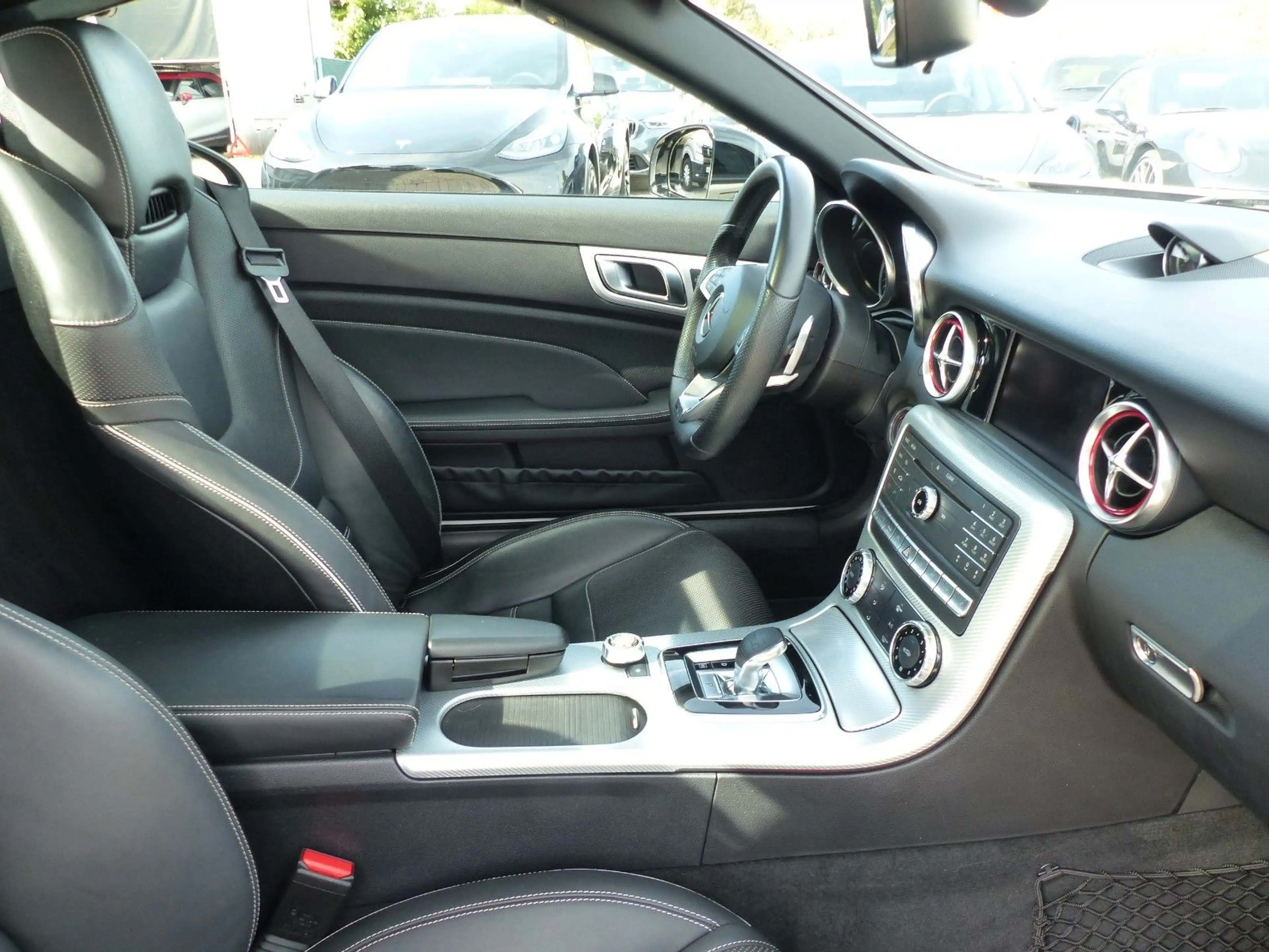 Mercedes-Benz SLC 43 AMG Airscarf 19" Night Pano LED Garantie! — photo 12