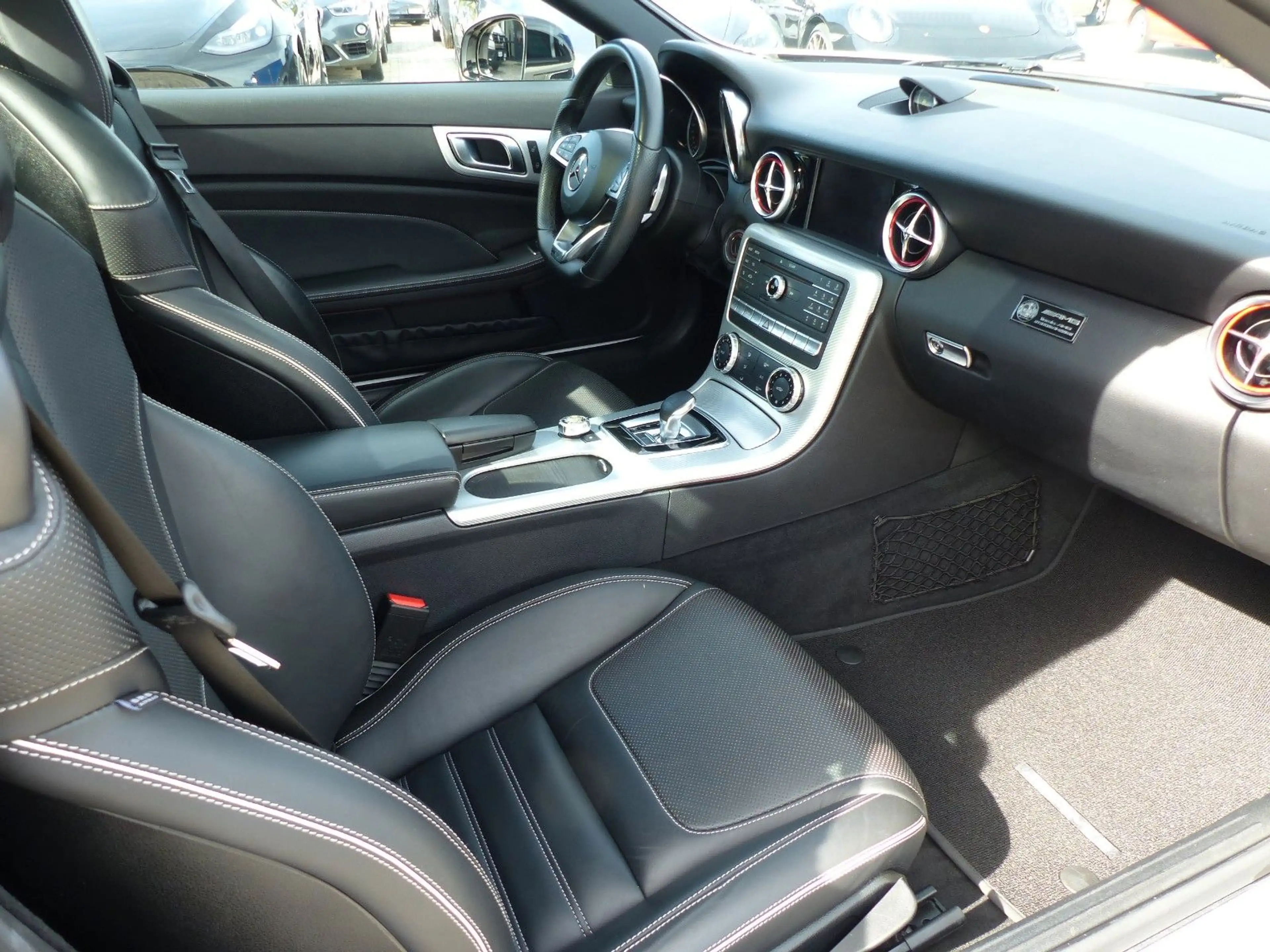 Mercedes-Benz SLC 43 AMG Airscarf 19" Night Pano LED Garantie! — photo 10