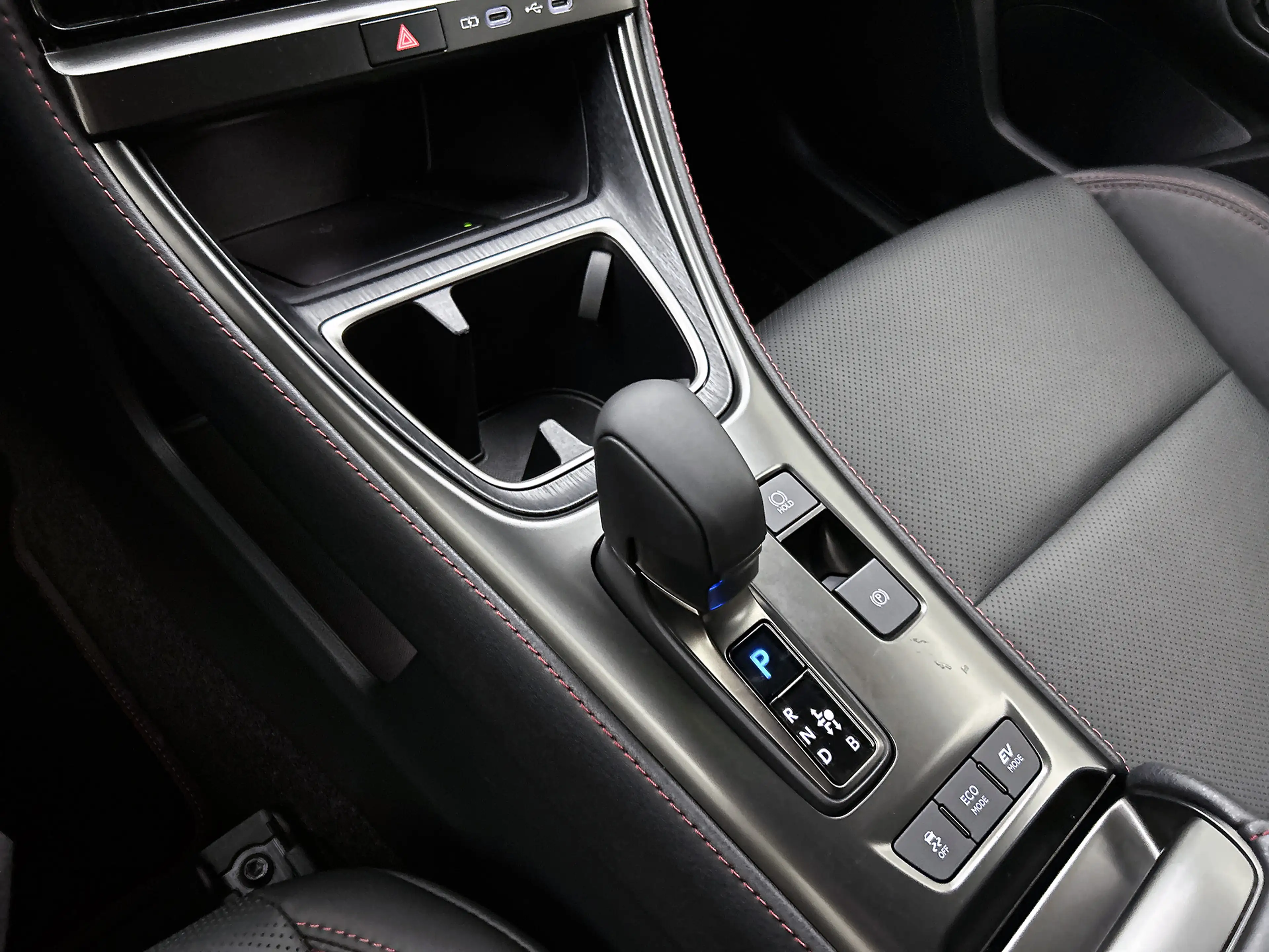 Lexus LBX Emotion 2WD Tech Pack | BTW voertuig | Lederen Bek — photo 12