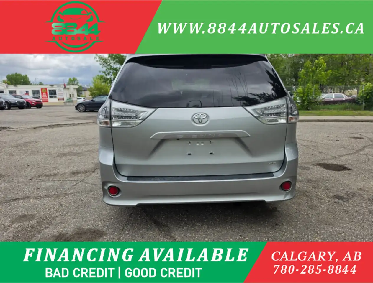 Toyota Sienna снимка Toyota Sienna