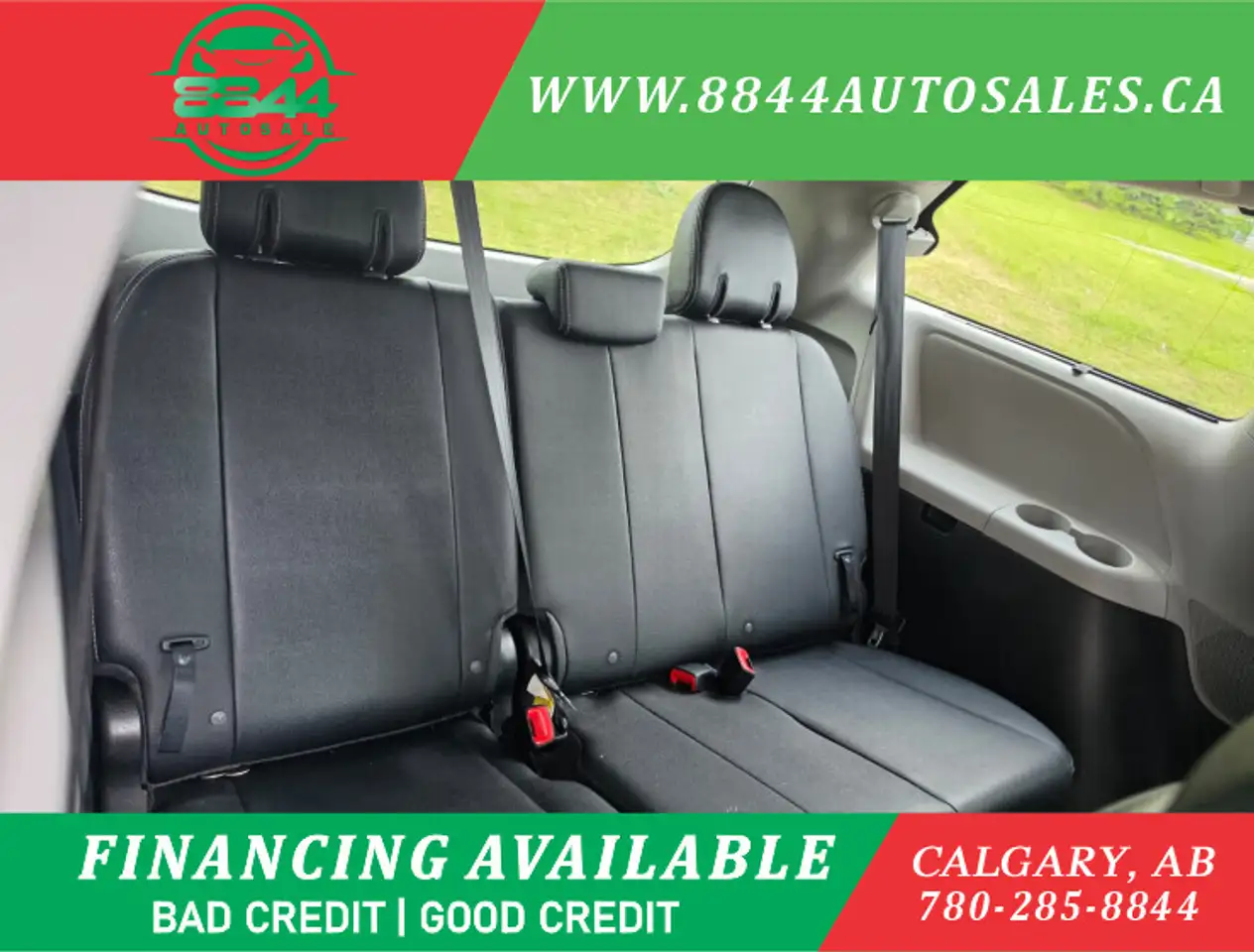 Toyota Sienna снимка Toyota Sienna
