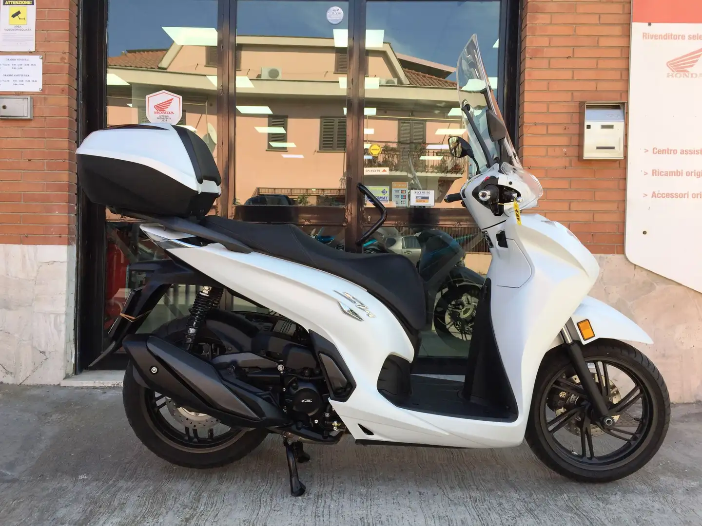 Honda SH 350i COME NUOVO UNIPROPRIETARIO Blanco - 1