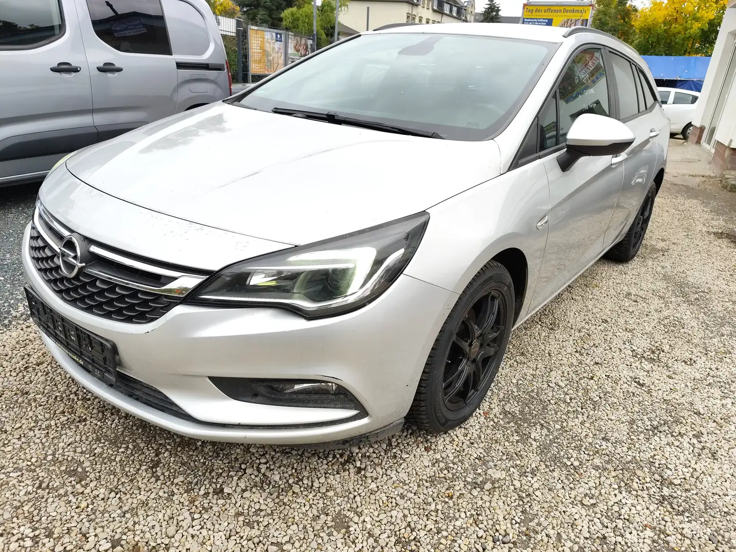 Opel Astra Astra K 1.6 D Start/Stop Sports Tourer Ultimate Grau - 2